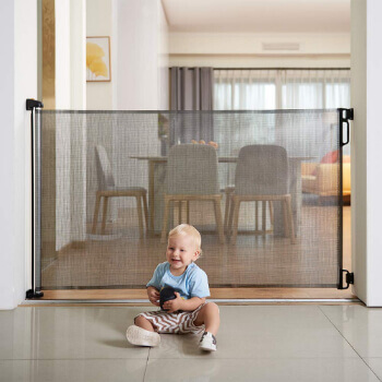 7. EasyBaby Products Extra Wide Indoor Outdoor Retractable Baby Gate, Grey